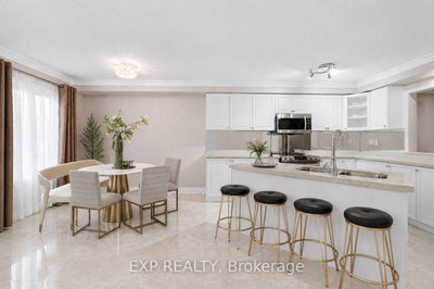 3 Baffin Court • Richmond Hill, ON photo 5