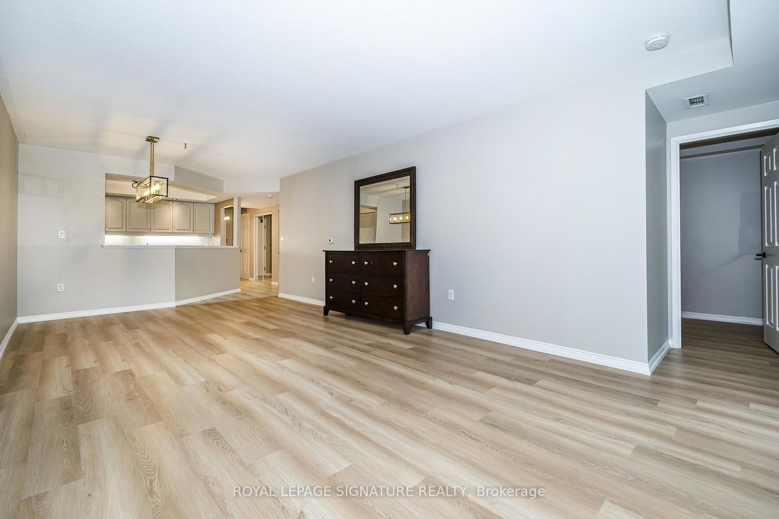 85 Wellington Street W • #204 • Aurora, ON photo 7