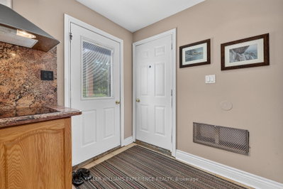 2235 Adullam Avenue • Innisfil, ON photo 9