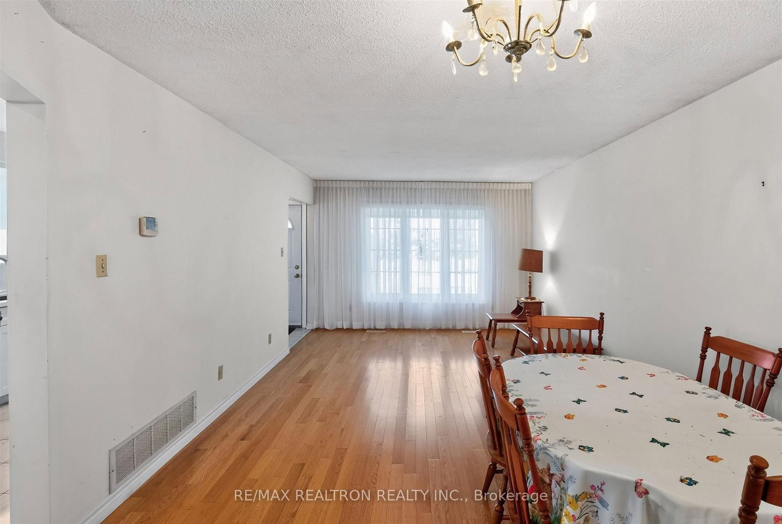 29 Springhead Gardens • Richmond Hill, ON photo 10