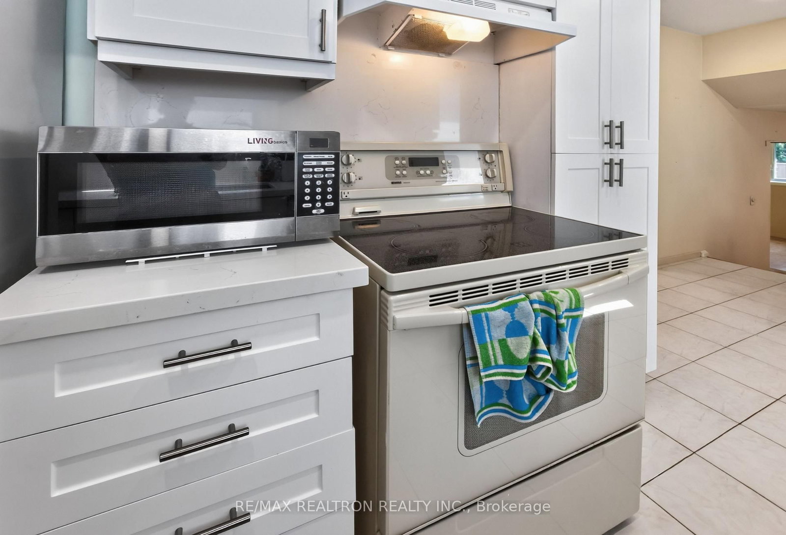 29 Springhead Gardens • Richmond Hill, ON photo 18