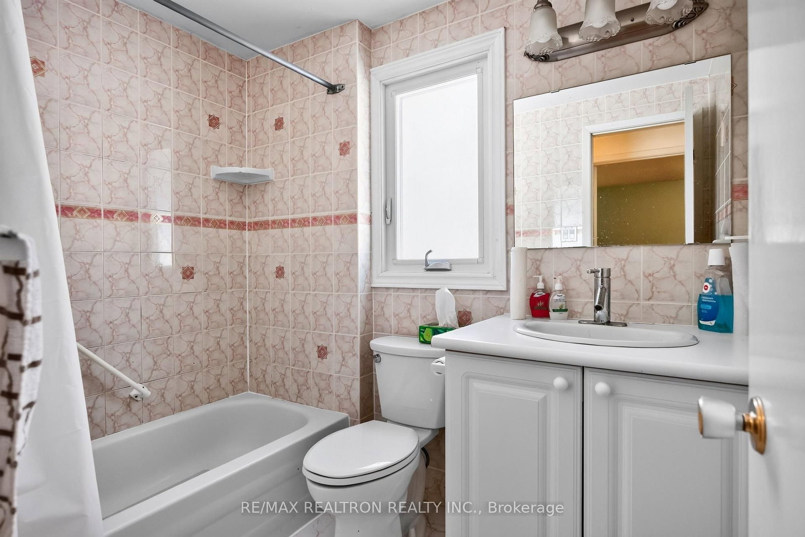 29 Springhead Gardens • Richmond Hill, ON photo 36