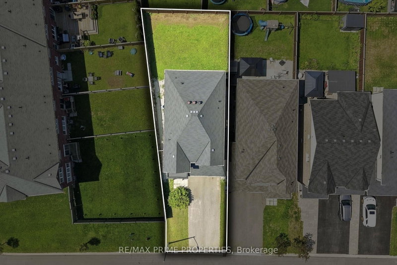 1469 Farrow Crescent