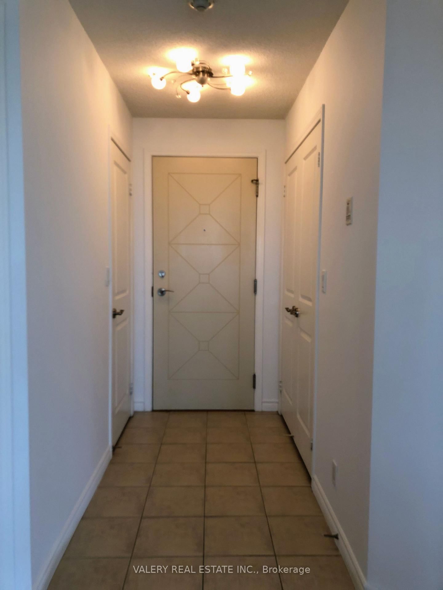 18 Harding Boulevard • #907 • Richmond Hill, ON photo 15