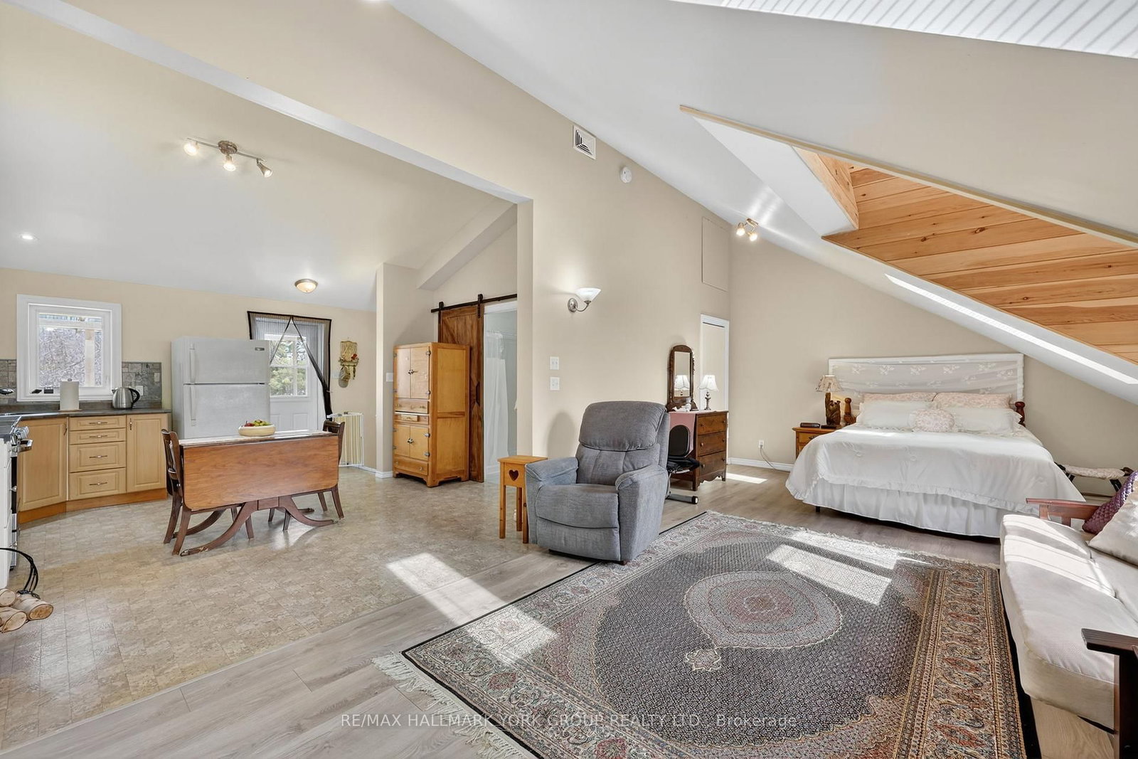 5768 Smith Boulevard • Georgina, ON photo 12