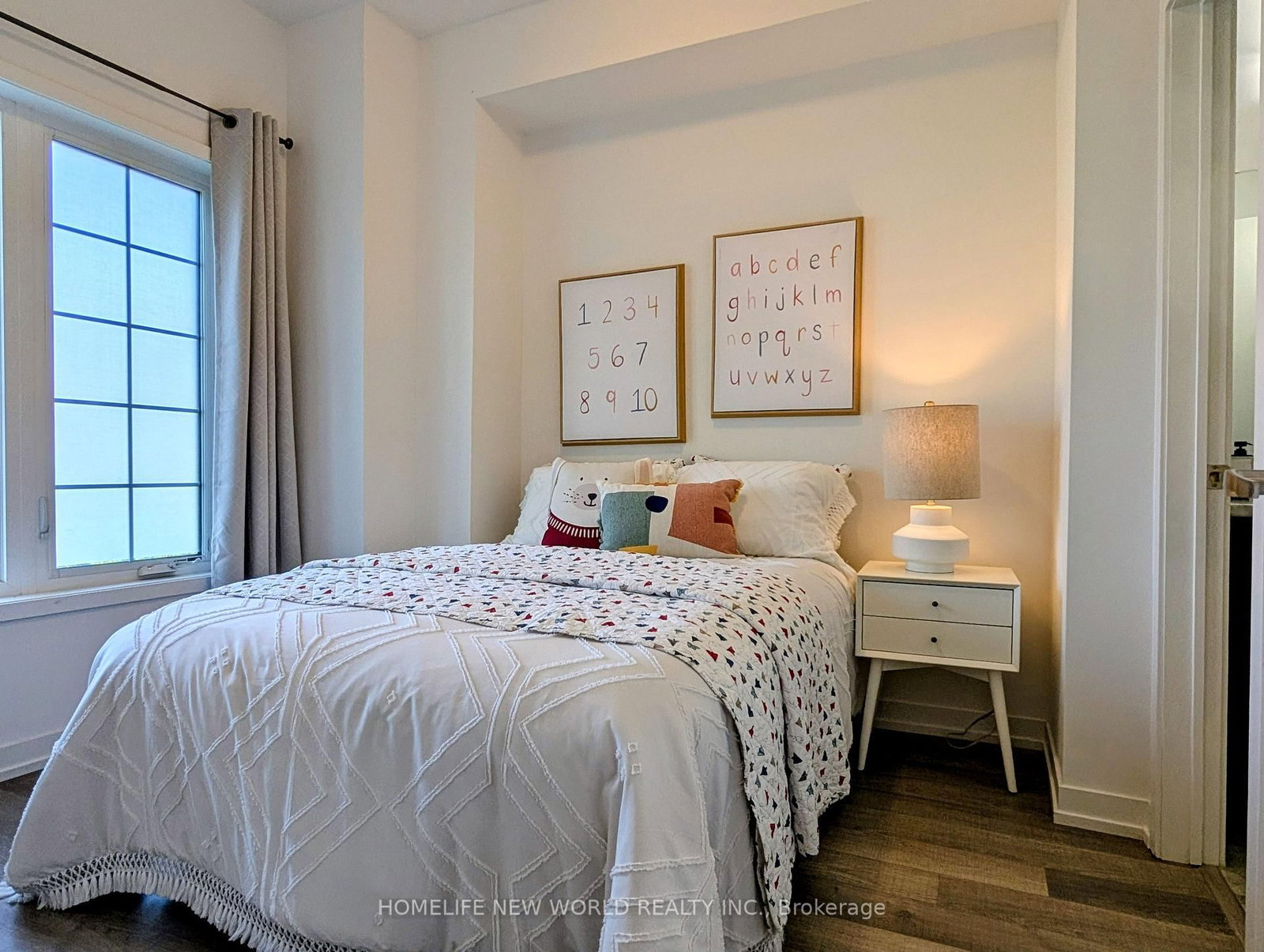 257 Harding Park Street • Newmarket, ON photo 30