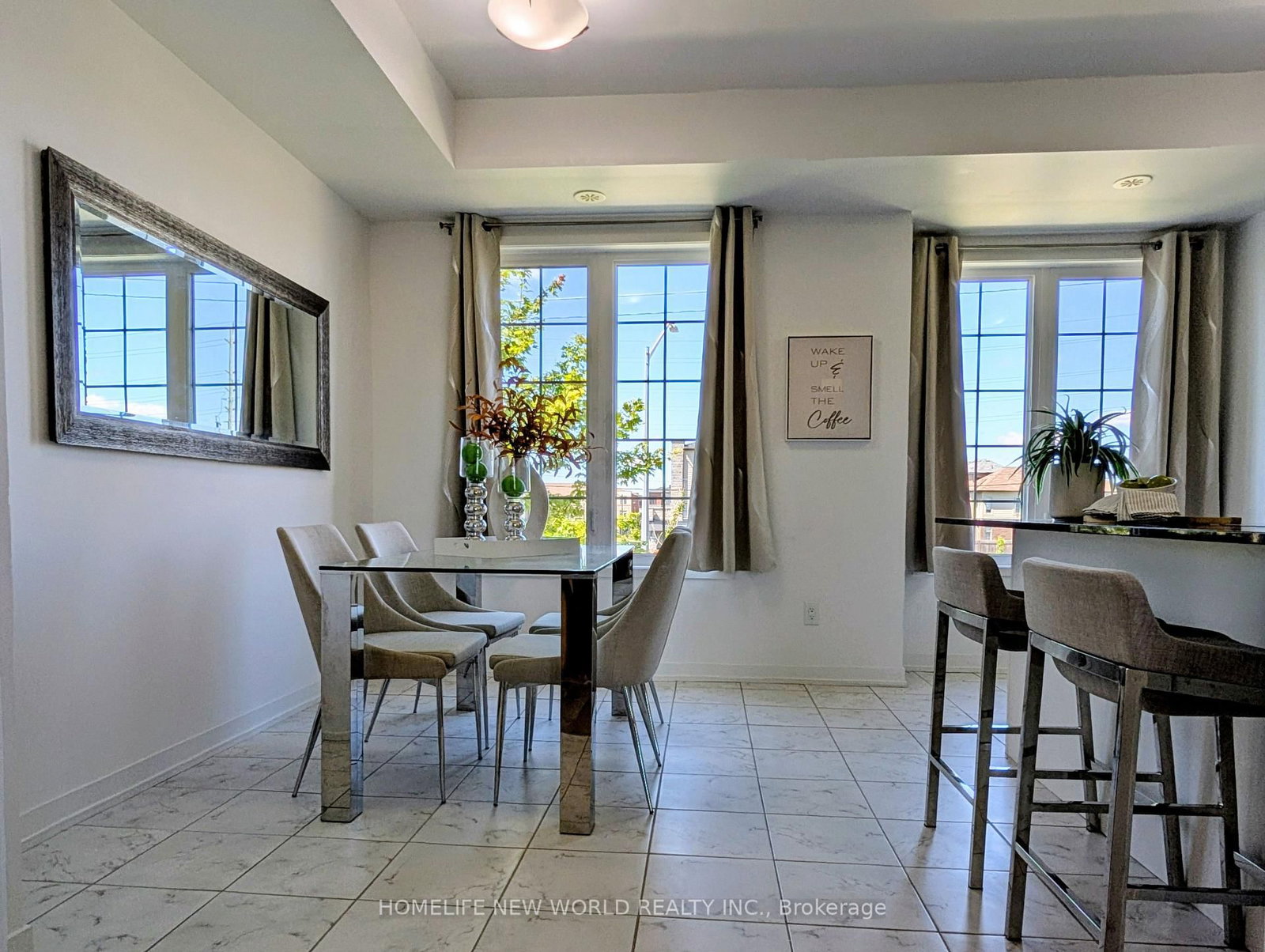 257 Harding Park Street • Newmarket, ON photo 7