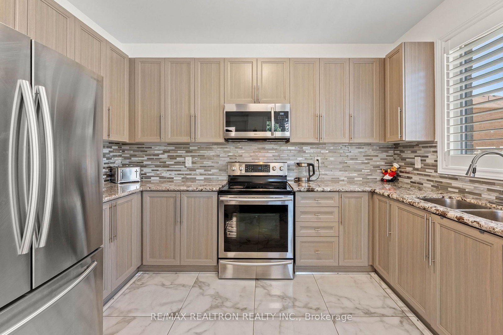 2072 Allison Street • Innisfil, ON photo 15
