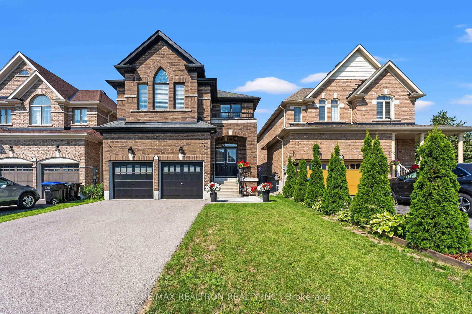 2072 Allison Street • Innisfil, ON photo 3