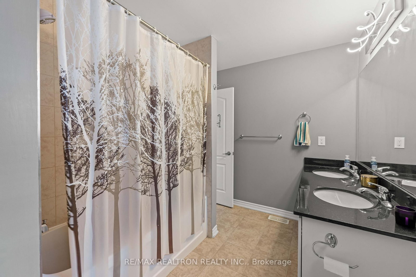 2072 Allison Street • Innisfil, ON photo 30