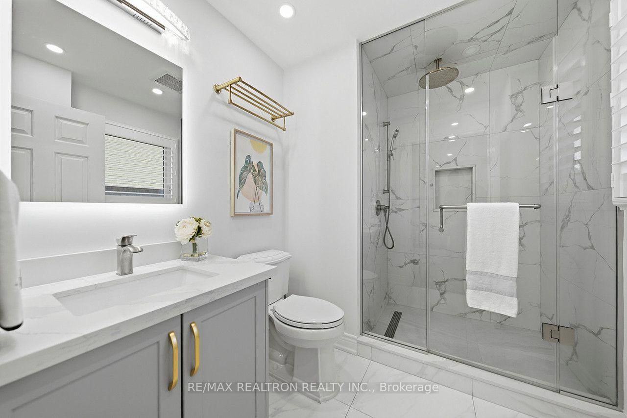 19 Prince Edward Boulevard • Markham, ON photo 38