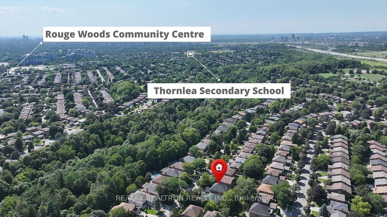 19 Prince Edward Boulevard • Markham, ON photo 4