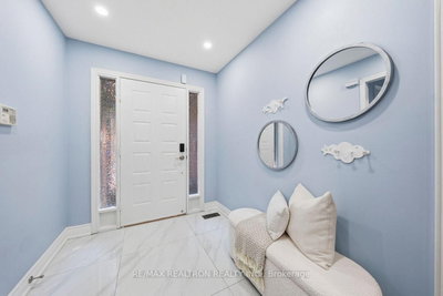 19 Prince Edward Boulevard • Markham, ON photo 5