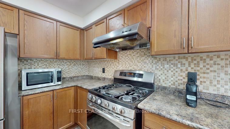 570 Hoover Park Drive • Whitchurch-Stouffville, ON photo 15