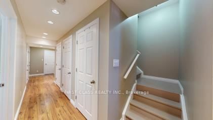 570 Hoover Park Drive • Whitchurch-Stouffville, ON photo 32