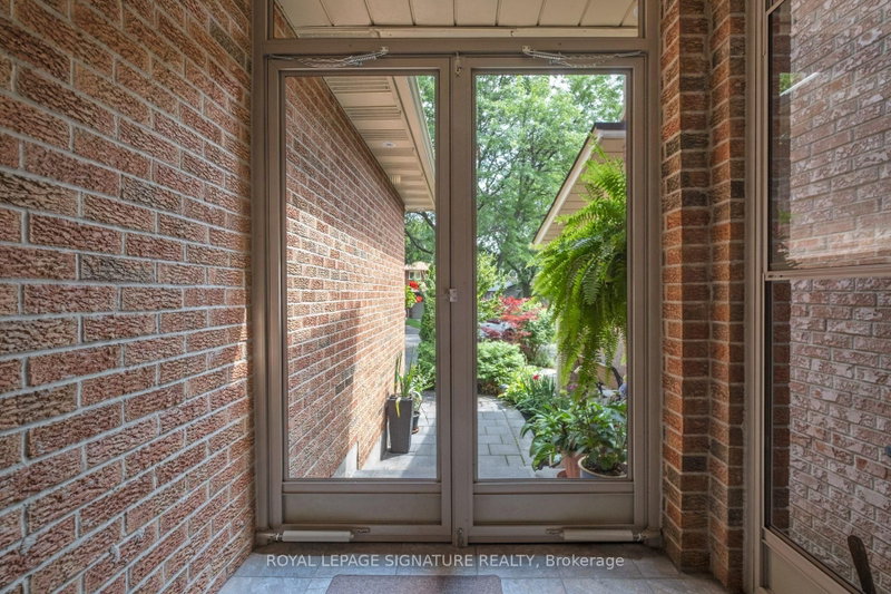 32 Richwood Drive