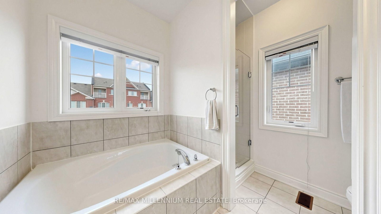 353 Moody Drive • Vaughan, ON photo 23