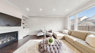 353 Moody Drive • Vaughan, ON photo 4