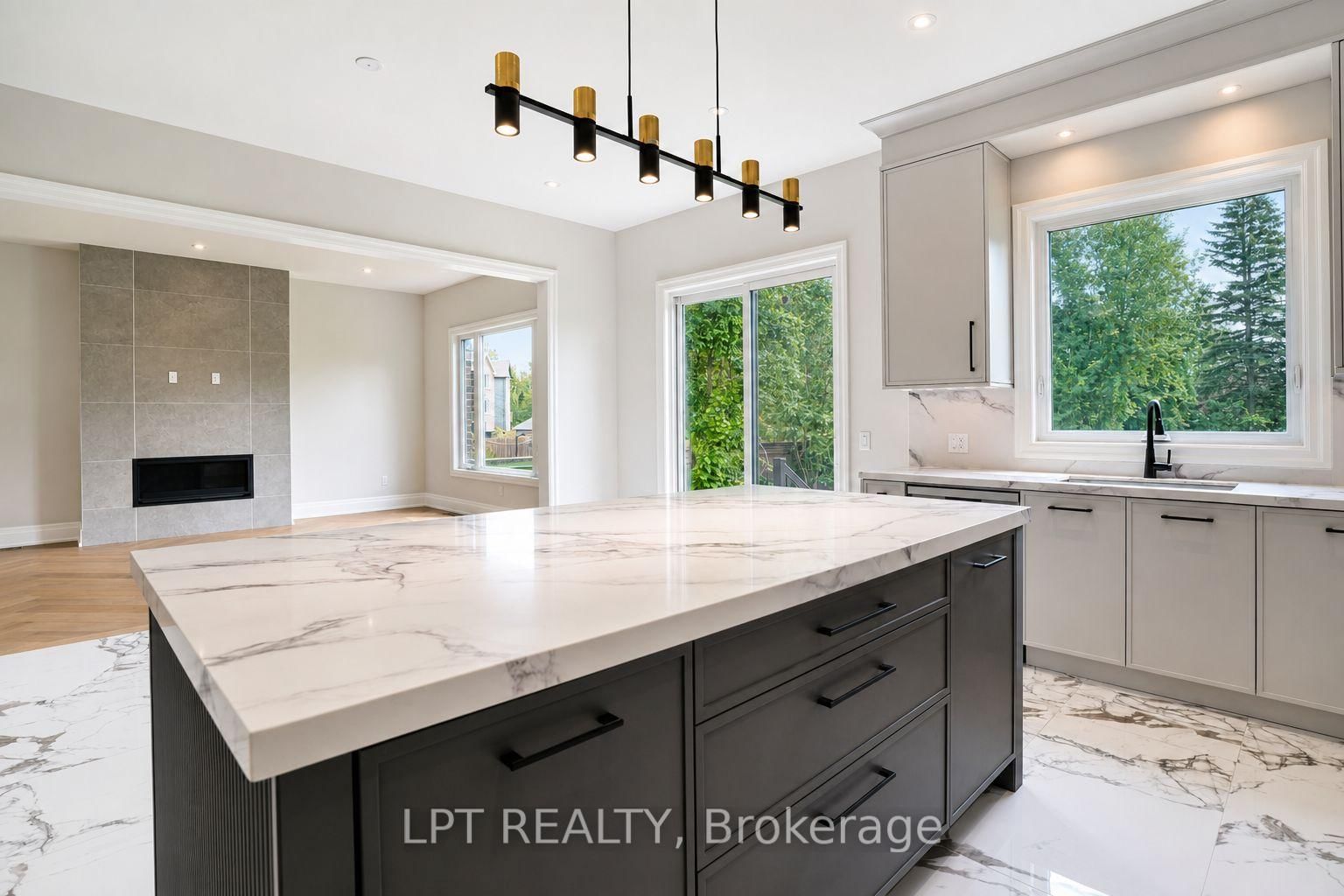 7 Richmond Park Drive • Georgina, ON photo 16