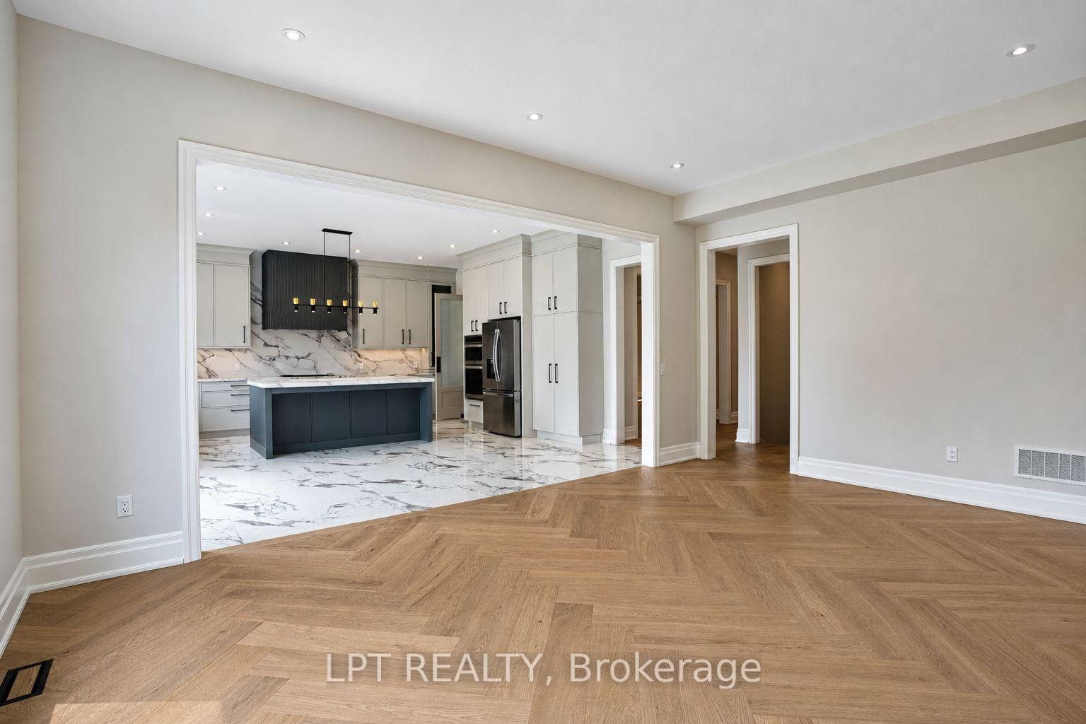 7 Richmond Park Drive • Georgina, ON photo 17