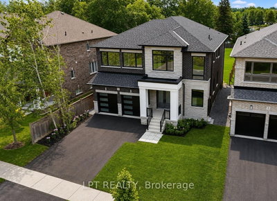7 Richmond Park Drive • Georgina, ON photo 2