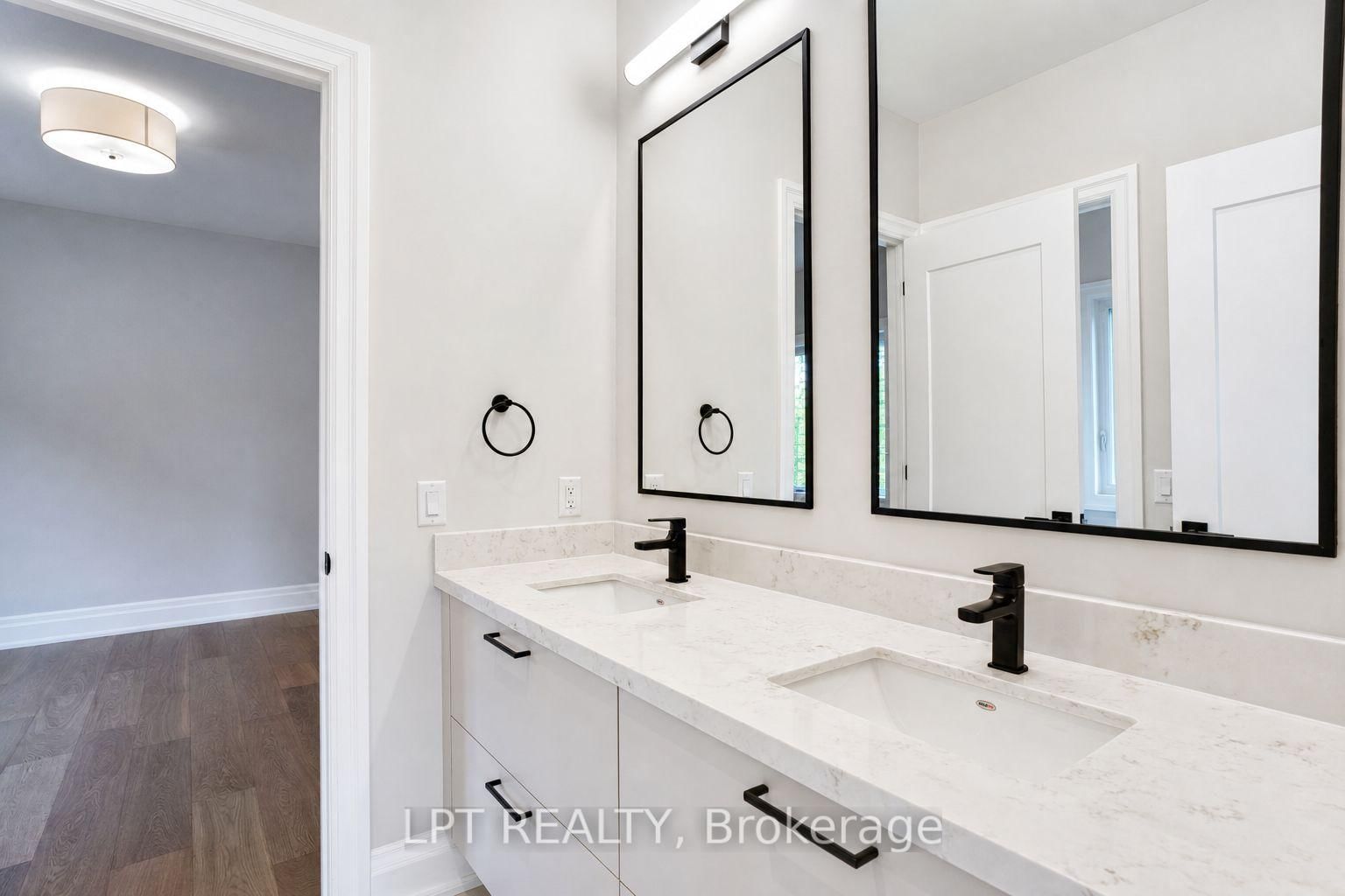 7 Richmond Park Drive • Georgina, ON photo 28