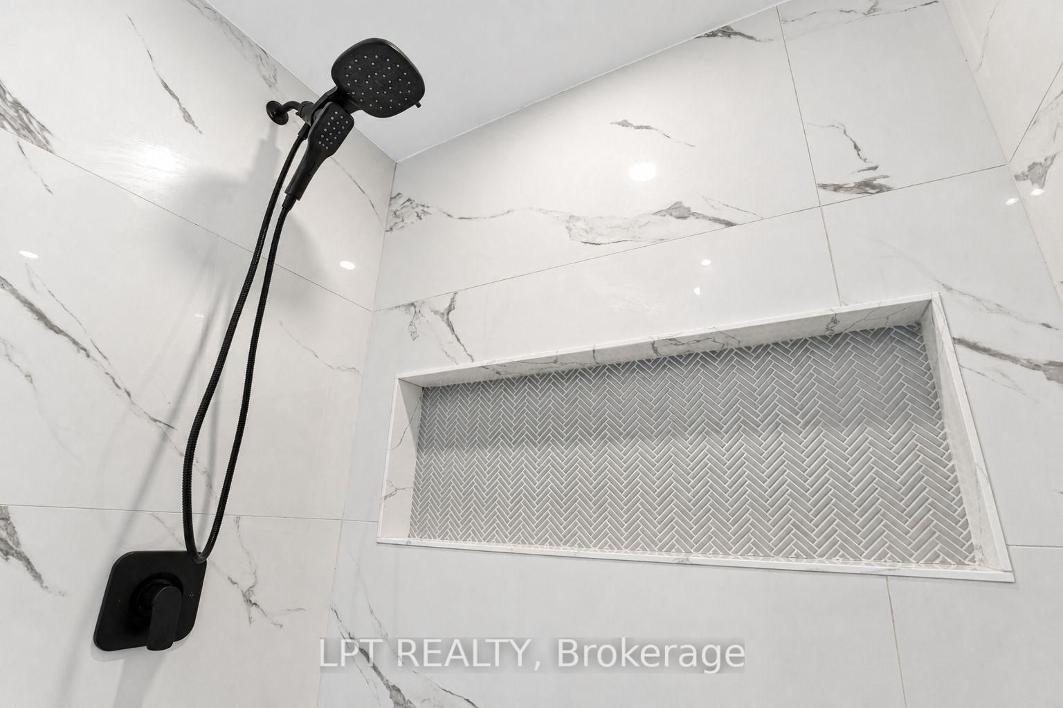 7 Richmond Park Drive - Photo 39