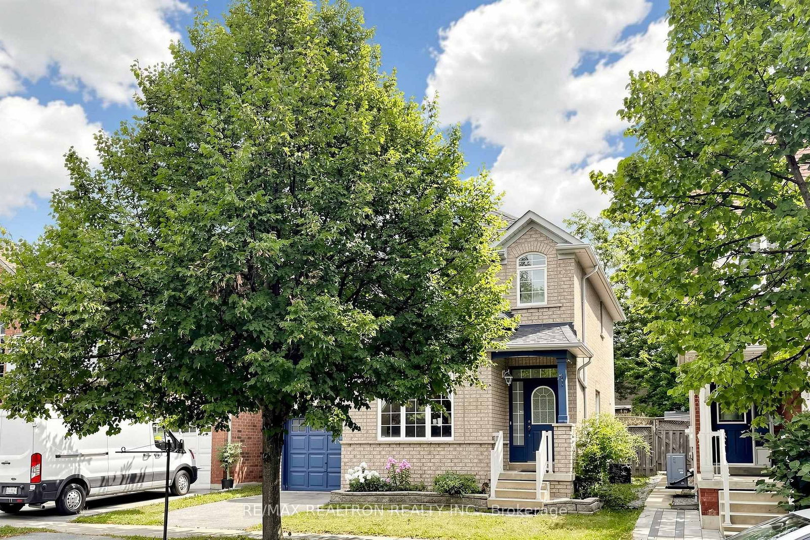 51 Pinecrest Street • Markham, ON photo 4