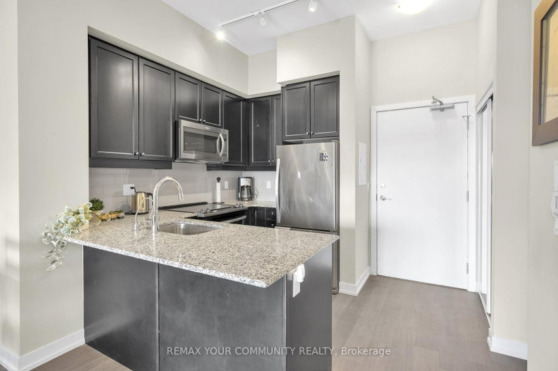 PH401 - 555 William Graham Drive