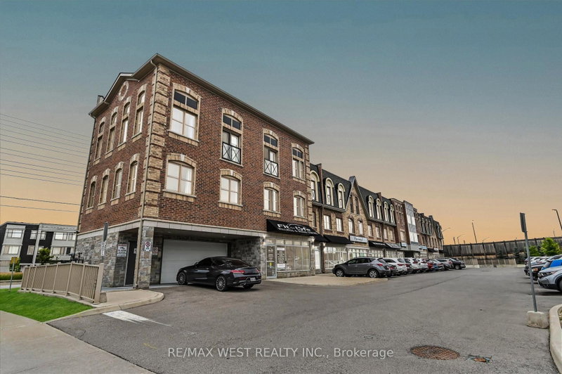 219 - 3865 Major Mackenzie Drive