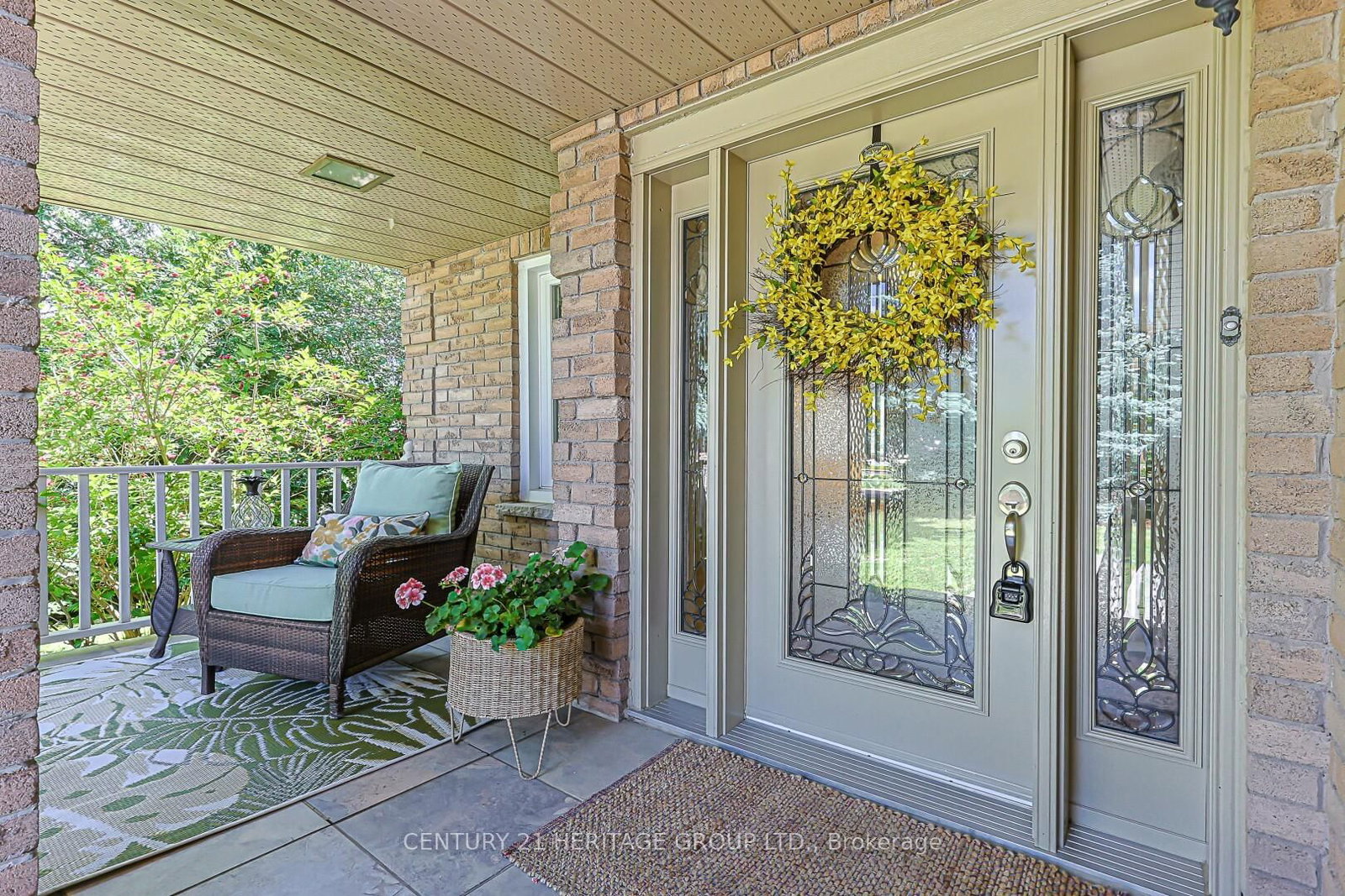 12 Gres Court • Bradford West Gwillimbury, ON photo 4