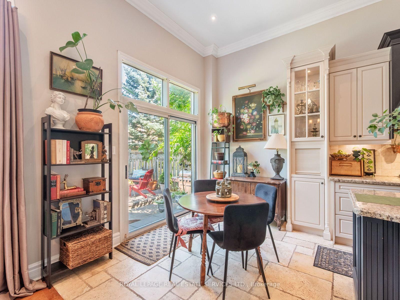 84 Sandway Crescent • Vaughan, ON photo 13