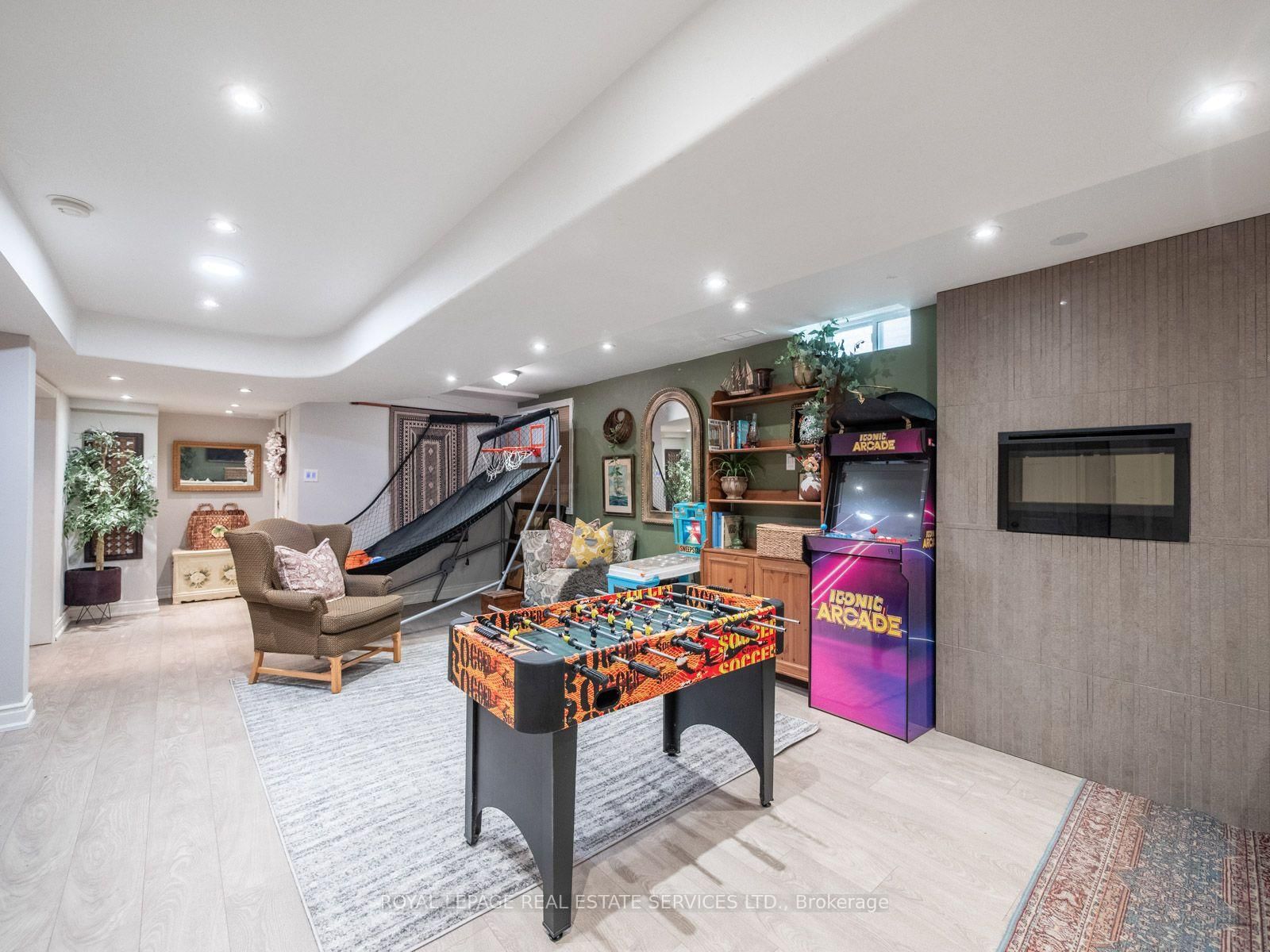 84 Sandway Crescent • Vaughan, ON photo 32