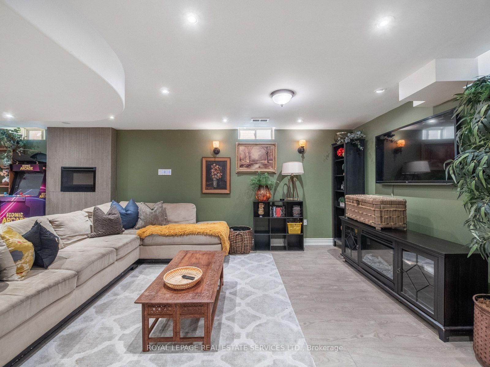 84 Sandway Crescent • Vaughan, ON photo 34
