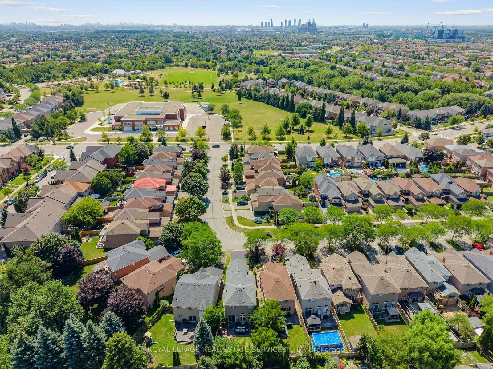 84 Sandway Crescent • Vaughan, ON photo 49