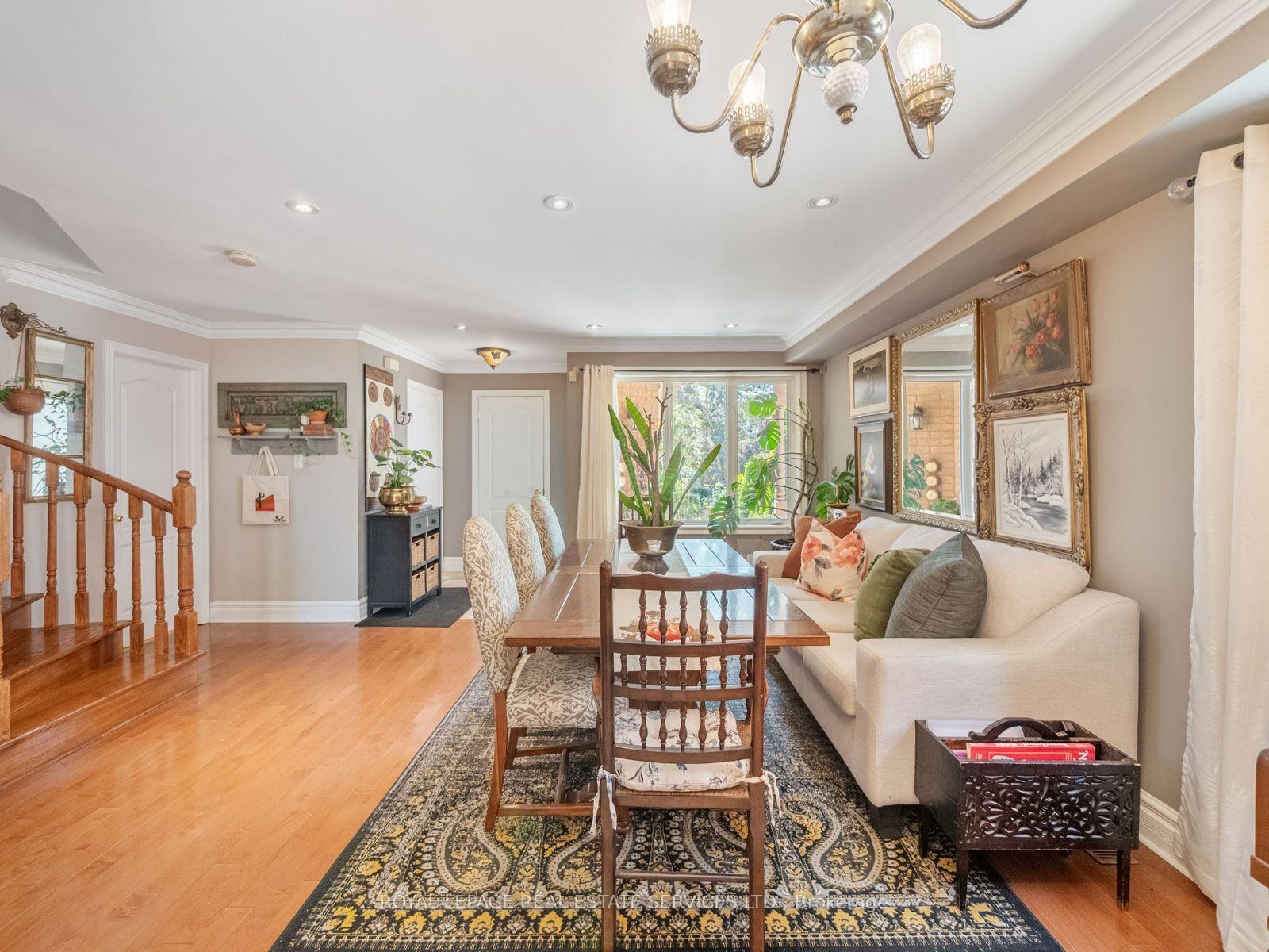 84 Sandway Crescent • Vaughan, ON photo 8