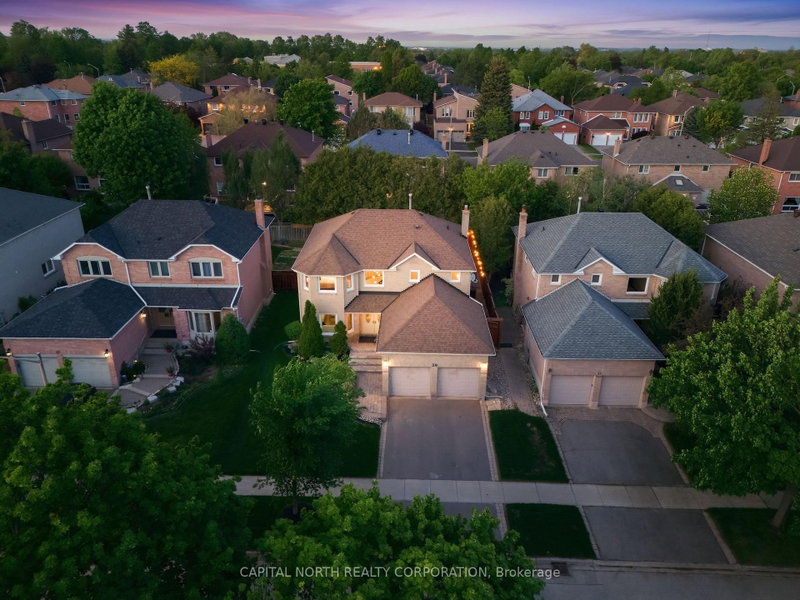 39 Waterhouse Way
