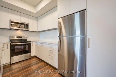 101 Cathedral High Street • #303 • Markham, ON photo 7