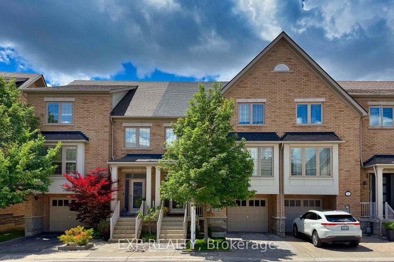 9 - 8900 Bathurst Street