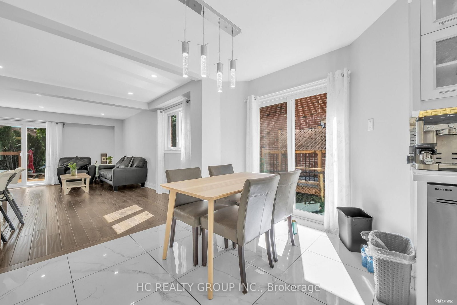 17 Pugsley Avenue • Richmond Hill, ON photo 13