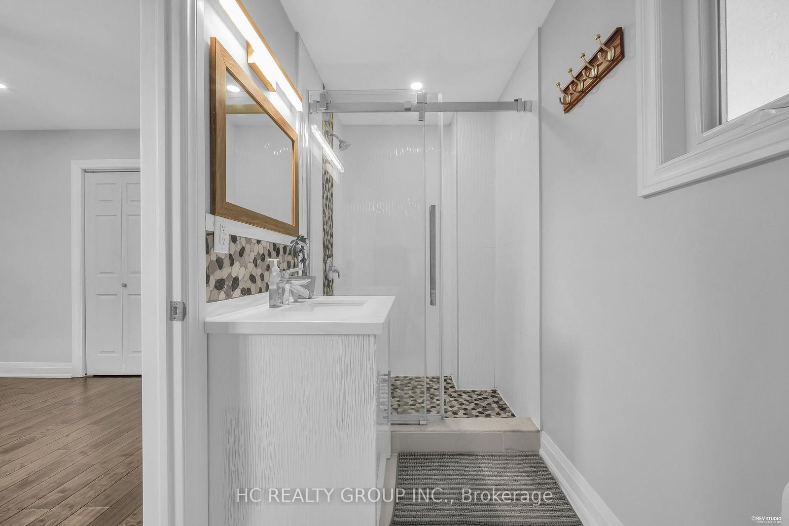 17 Pugsley Avenue • Richmond Hill, ON photo 29