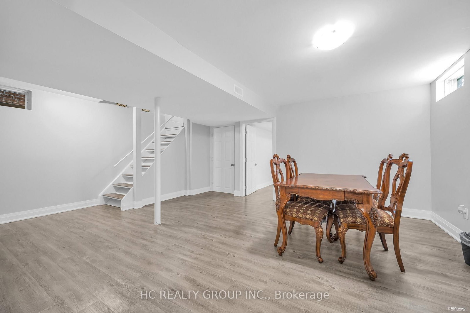17 Pugsley Avenue • Richmond Hill, ON photo 35
