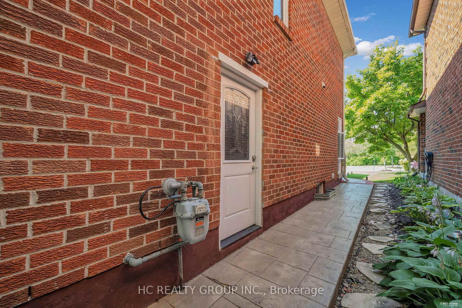17 Pugsley Avenue • Richmond Hill, ON photo 45