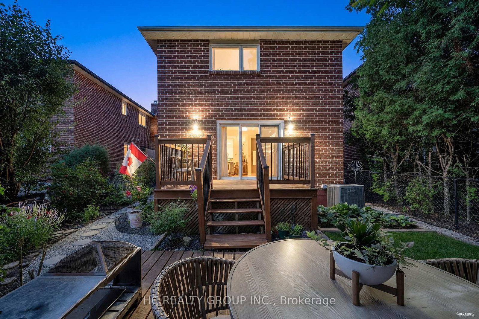 17 Pugsley Avenue • Richmond Hill, ON photo 46