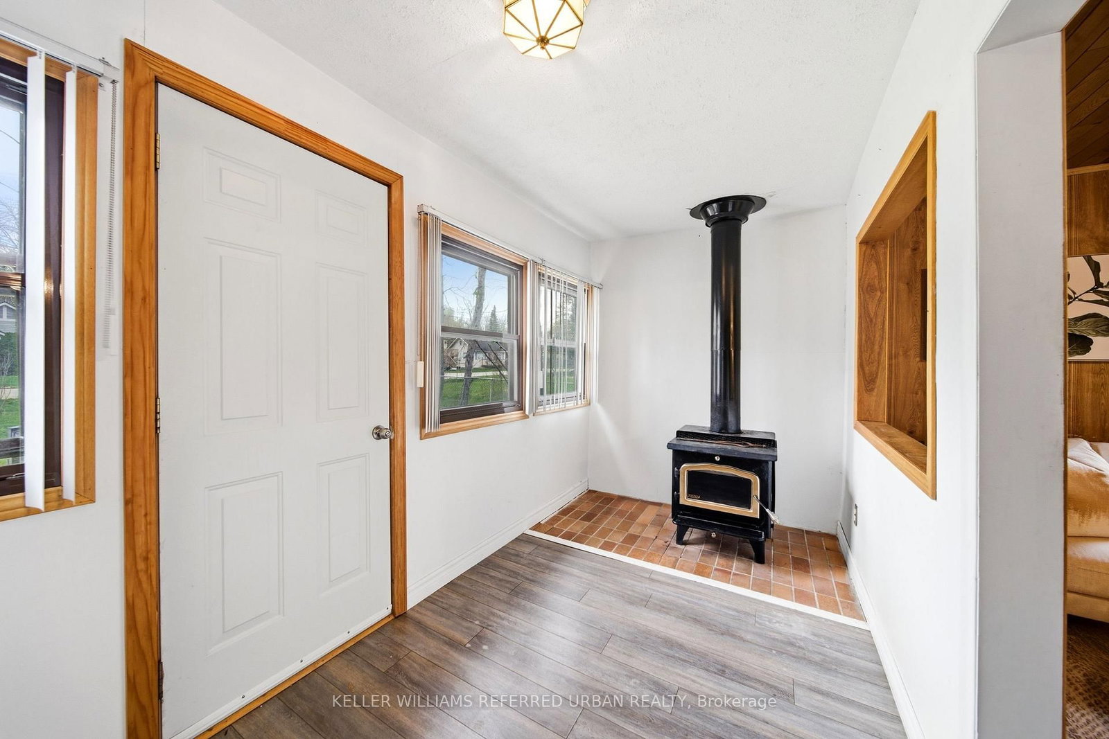 706 Chestnut Street • Innisfil, ON photo 7