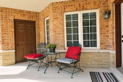 1220 Fox Hill Street, Innisfil, ON, photo 2