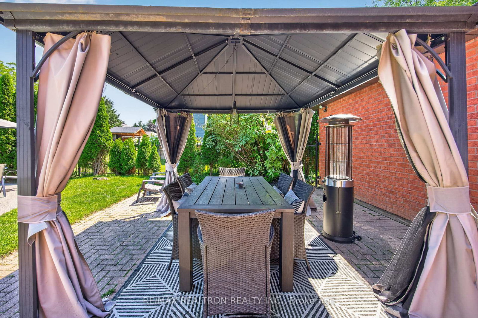 47 Maple Way • East Gwillimbury, ON photo 45