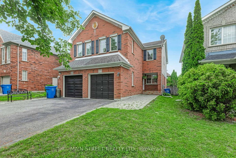 478 Heddle Crescent