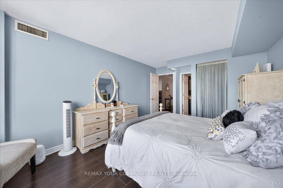 8501 Bayview Avenue • #907 • Richmond Hill, ON photo 23