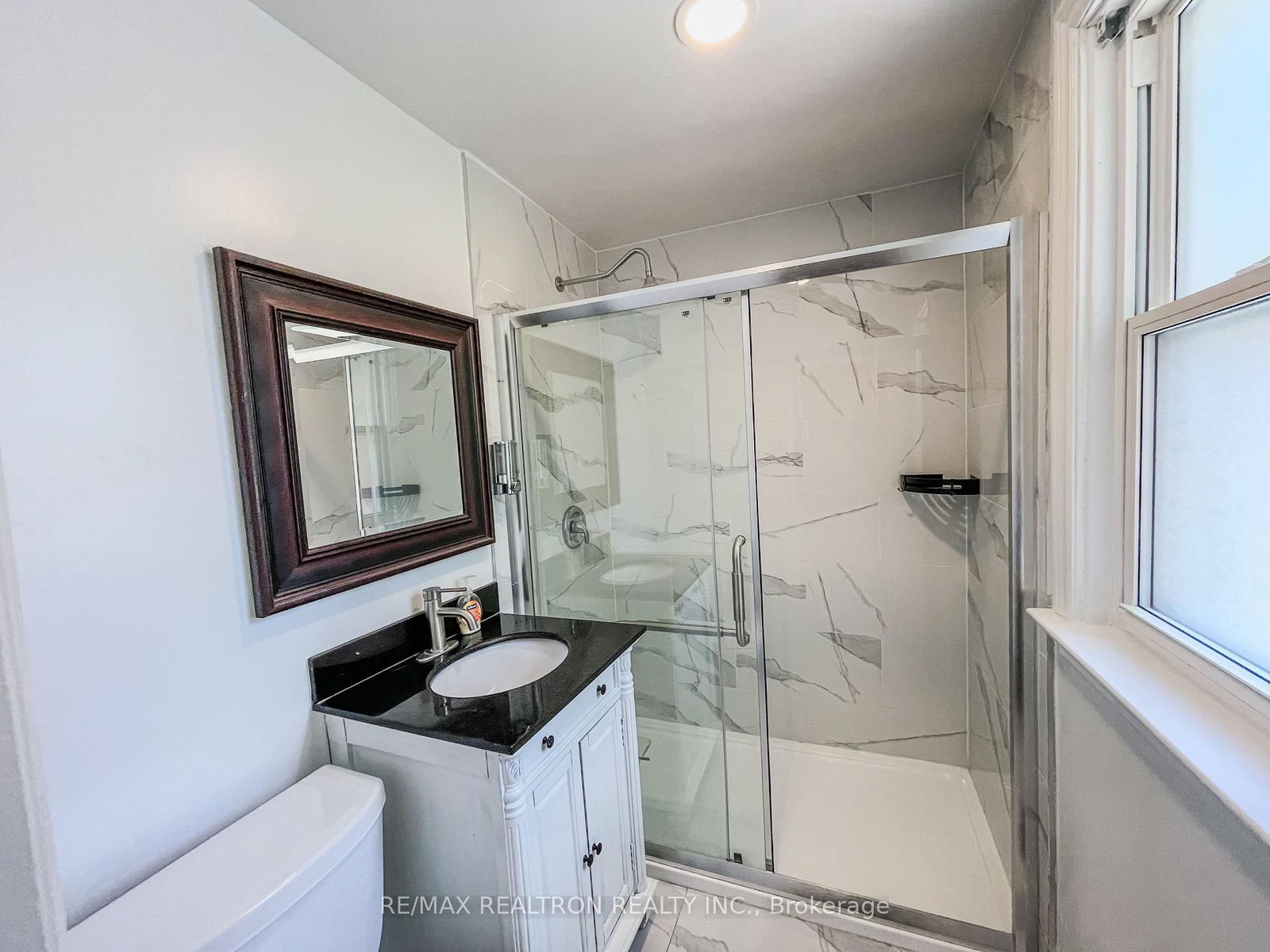 52 Glen Cameron Road • Markham, ON photo 8